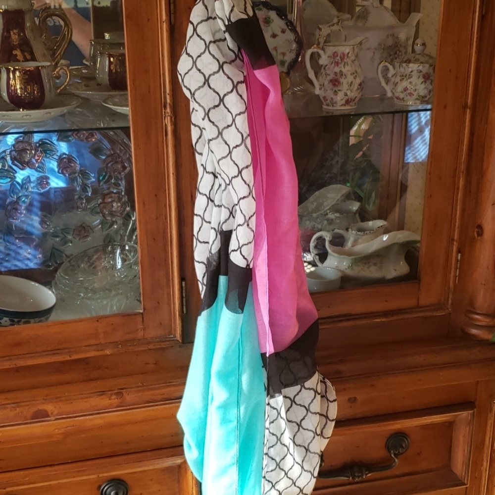 Wrap around scarf